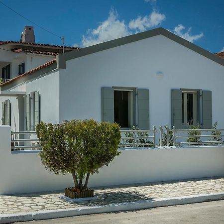 Olvio Living By The Sea Villa Sami  Exterior photo