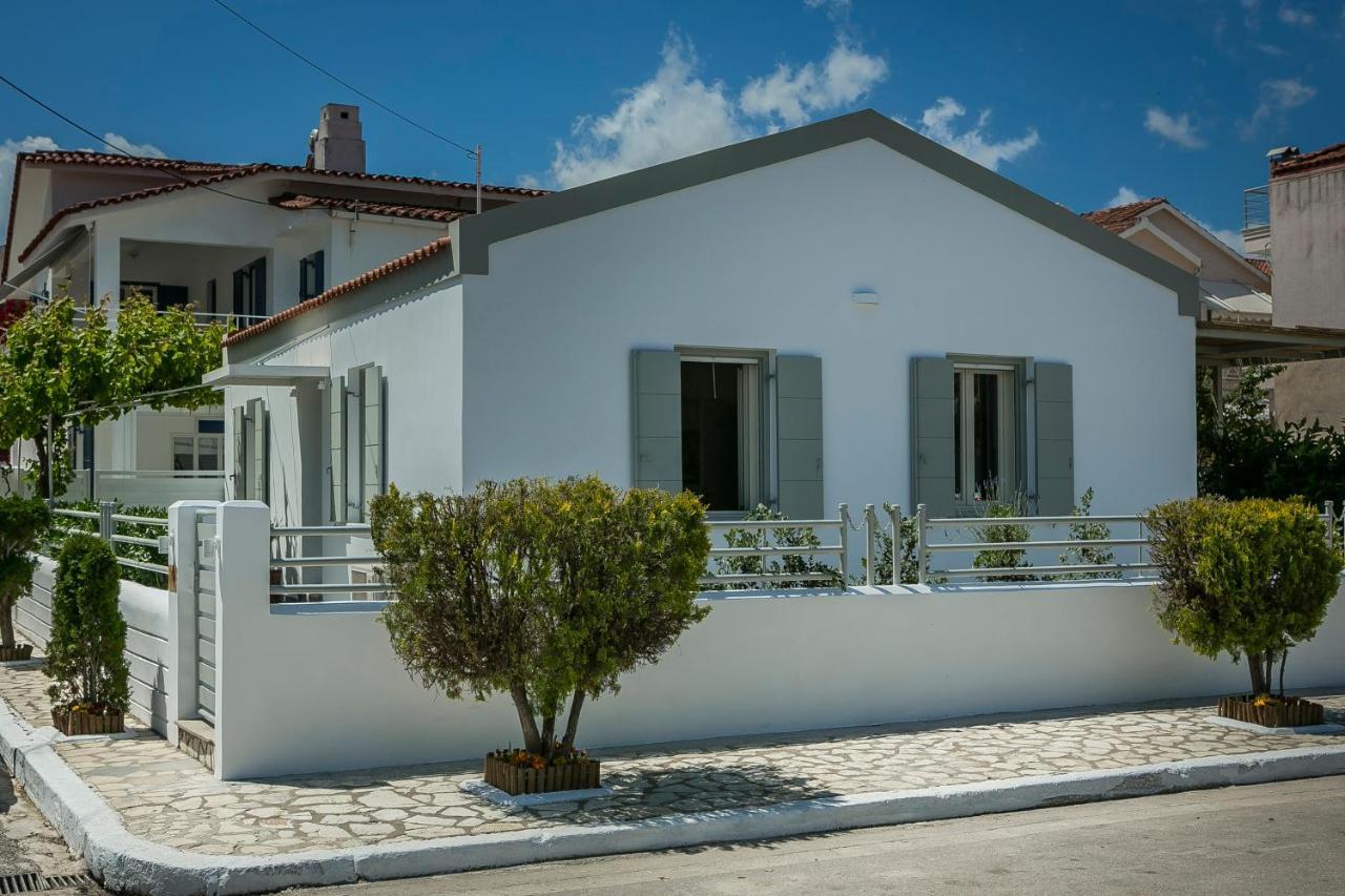Olvio Living By The Sea Villa Sami  Exterior photo