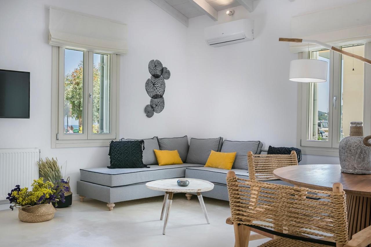 Olvio Living By The Sea Villa Sami  Exterior photo